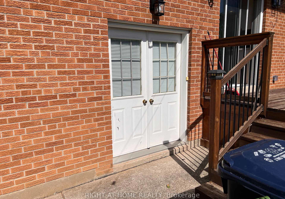 30-norbert-crescent-toronto-etobicoke-ontario-w13778802