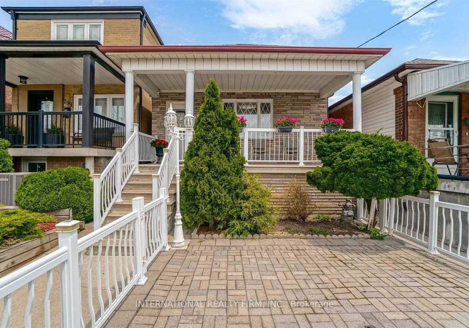 297-gilbert-avenue-toronto-toronto-ontario-w13778844