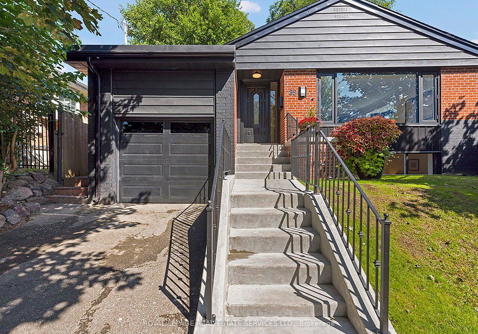 35-fernalroy-boulevard-toronto-etobicoke-ontario-w13779086