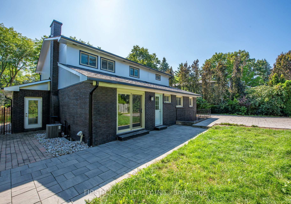 479-isabella-avenue-mississauga-ontario-w13779380