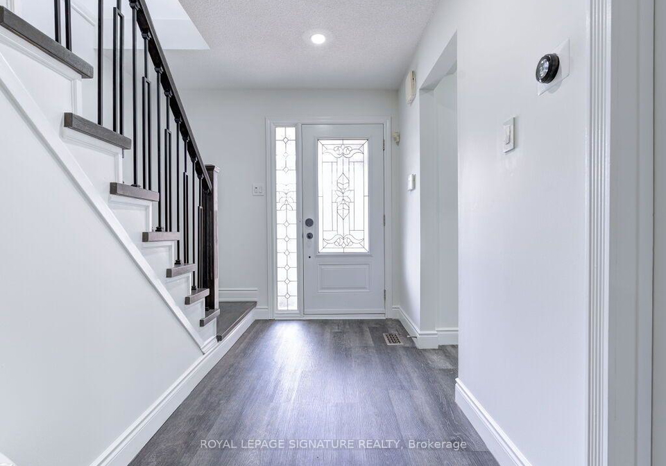370-hansen-road-brampton-ontario-w13779588