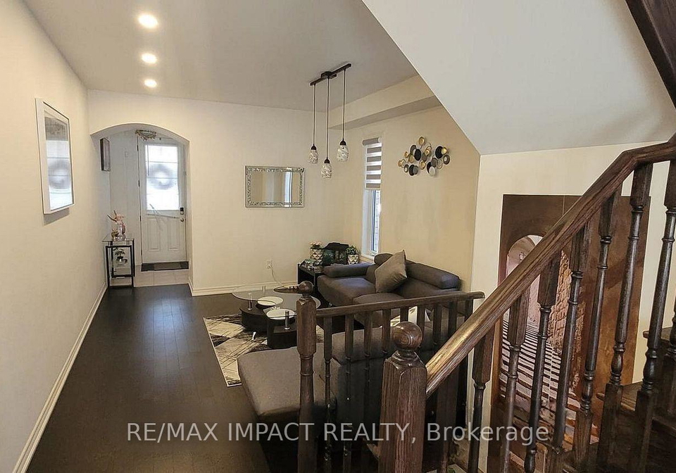 11-ivor-crescent-n-brampton-ontario-w13779622
