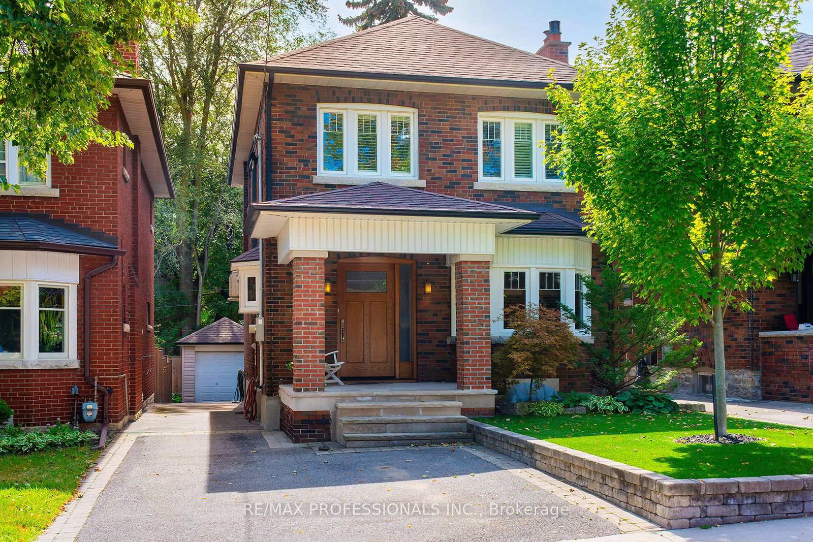 15-idyllwood-crescent-toronto-toronto-ontario-w13779656