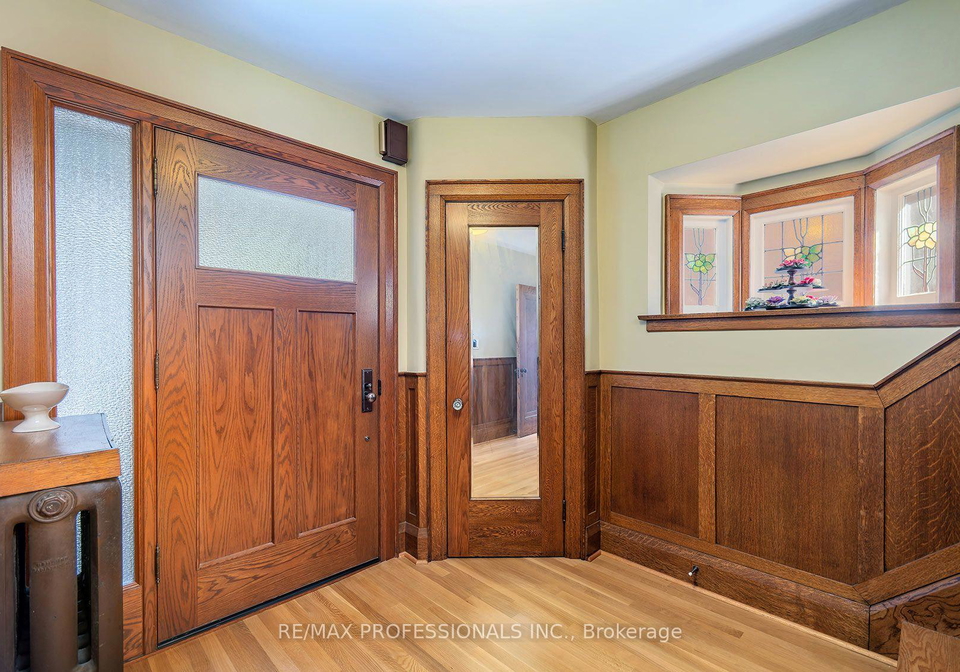 15-idyllwood-crescent-toronto-toronto-ontario-w13779656
