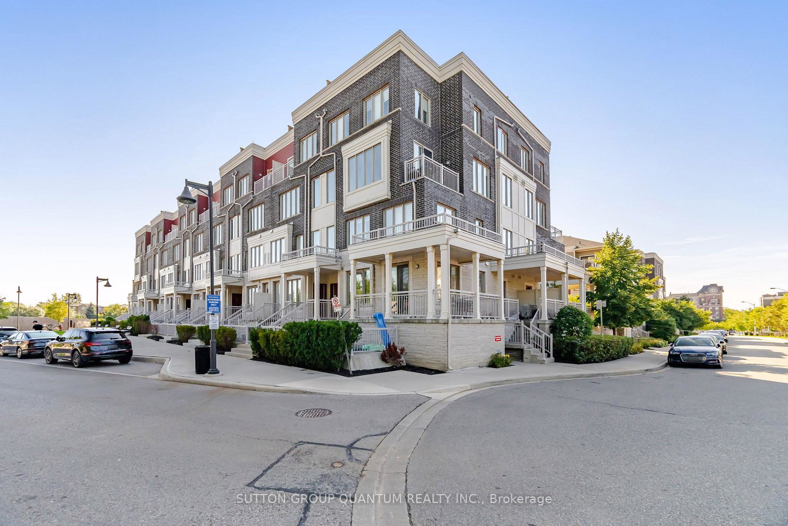 145-long-branch-avenue-nw-toronto-etobicoke-ontario-w13779878