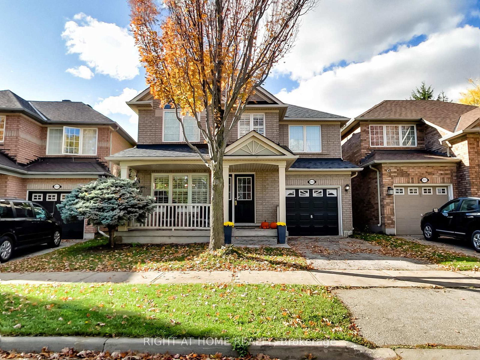 2527-nettlecreek-crescent-oakville-ontario-w13780094
