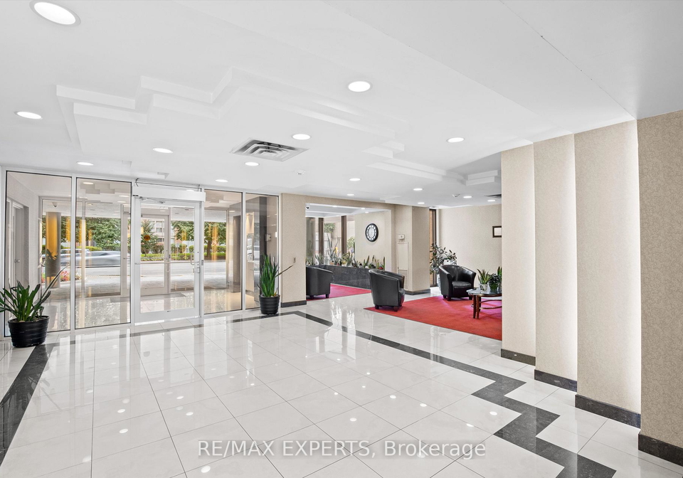 300-webb-drive-mississauga-ontario-w13780414
