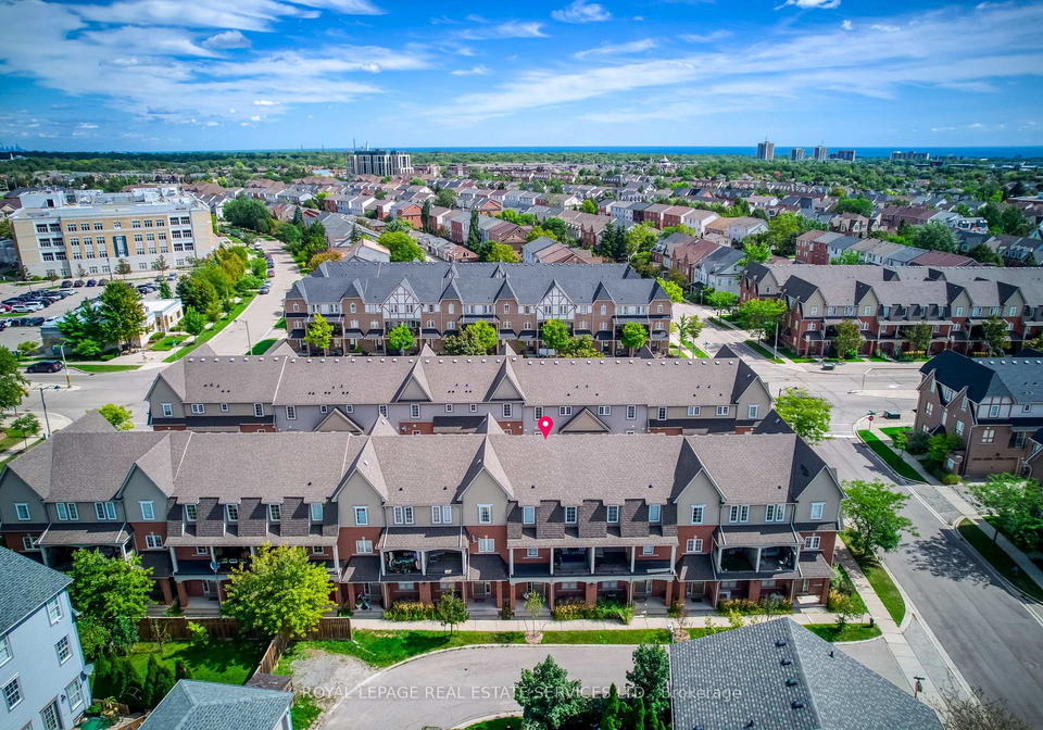 2360-parkhaven-boulevard-oakville-ontario-w13780548