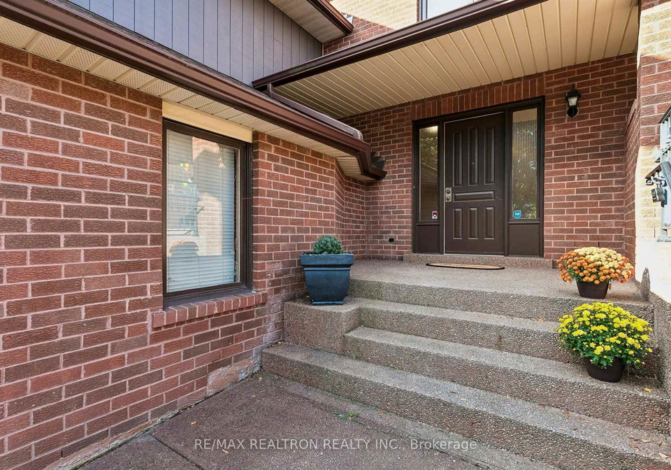 2537-addingham-crescent-oakville-ontario-w13780704