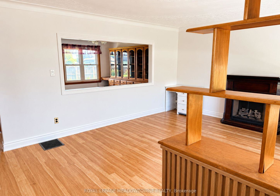 5-peru-road-milton-ontario-w13780854