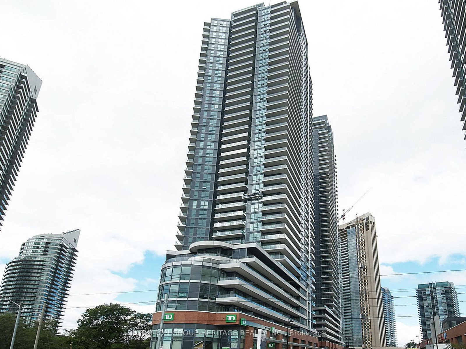 2212-lake-shore-boulevard-w-toronto-etobicoke-ontario-w13780858