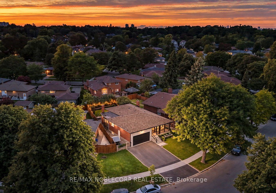 34-ridgemount-road-toronto-etobicoke-ontario-w13780944
