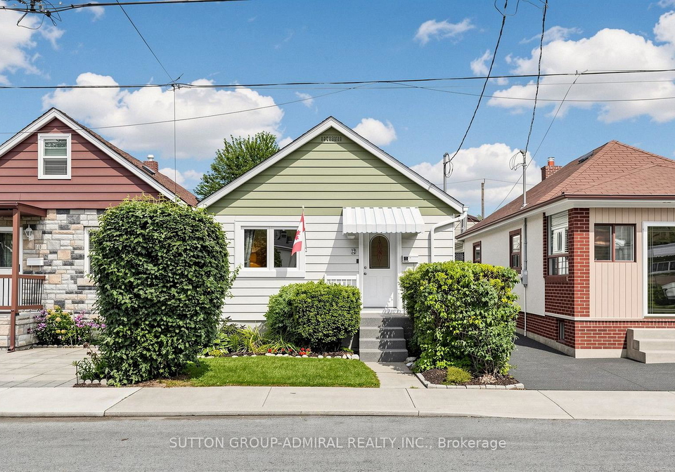 12-laxis-avenue-toronto-north-york-ontario-w13781230