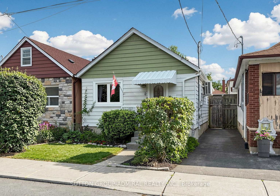 12-laxis-avenue-toronto-north-york-ontario-w13781230