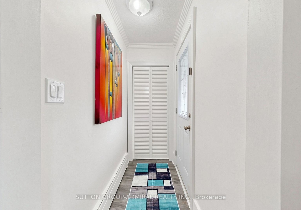 12-laxis-avenue-toronto-north-york-ontario-w13781230