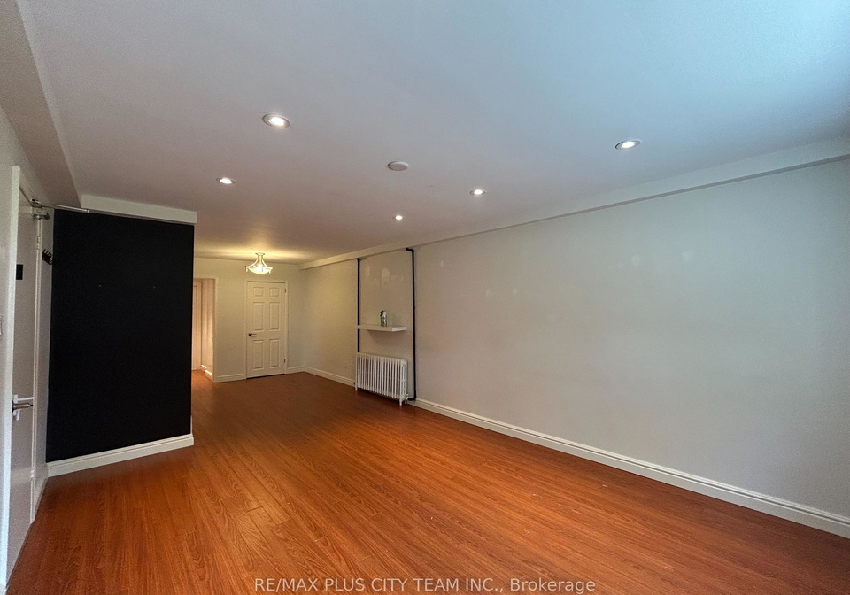 11-thirty-fifth-street-toronto-etobicoke-ontario-w13781264