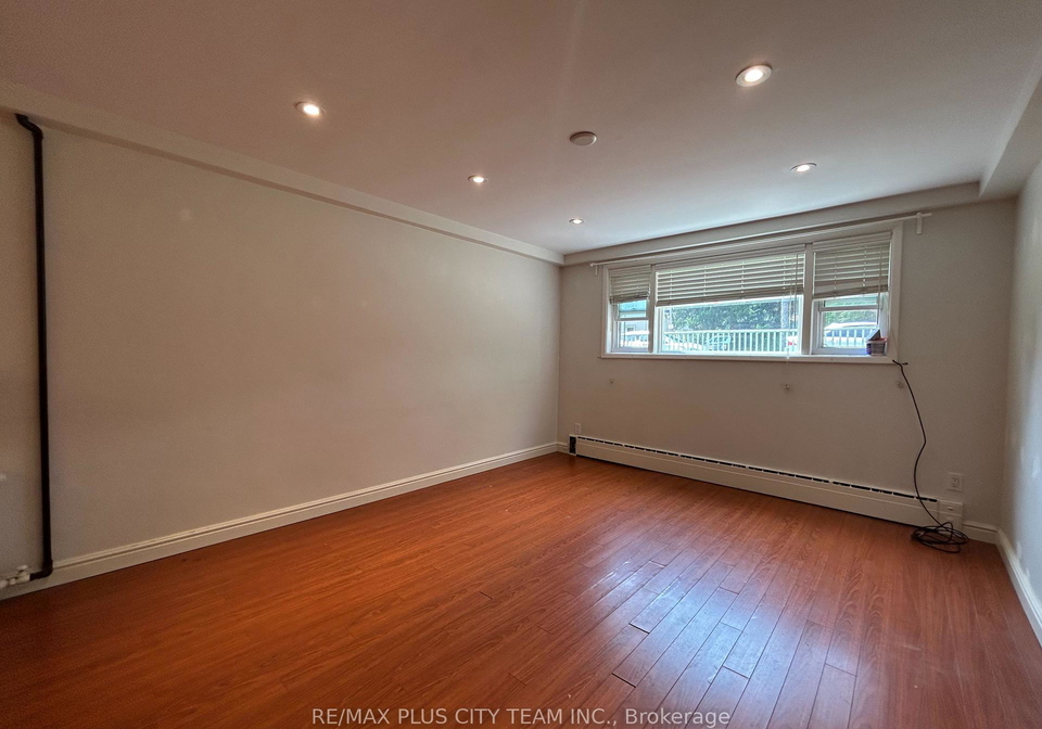 11-thirty-fifth-street-toronto-etobicoke-ontario-w13781264