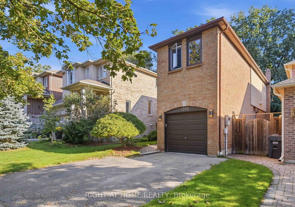 1355-boulder-creek-crescent-mississauga-ontario-w13781470