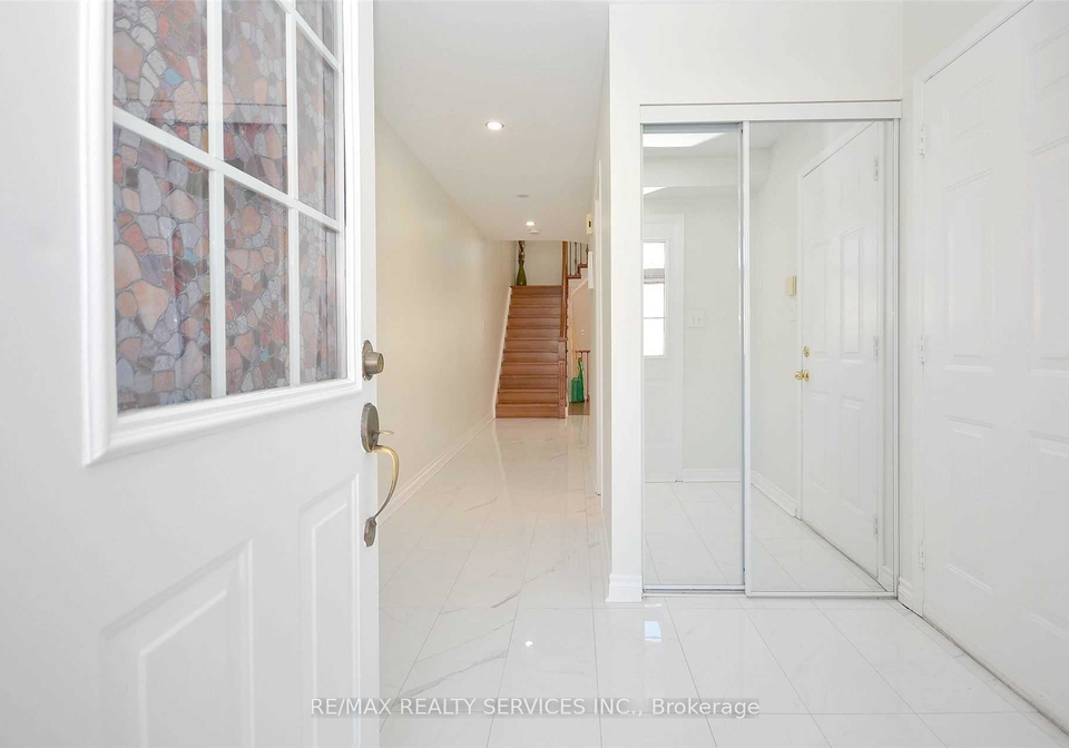 22-berkindale-court-brampton-ontario-w13781640