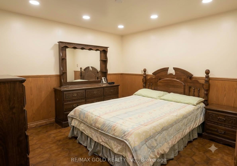 16-cassis-drive-toronto-etobicoke-ontario-w13781658