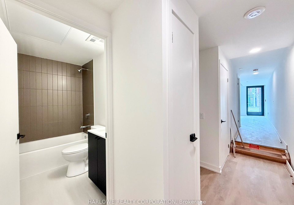 1-vine-avenue-toronto-toronto-ontario-w13781836