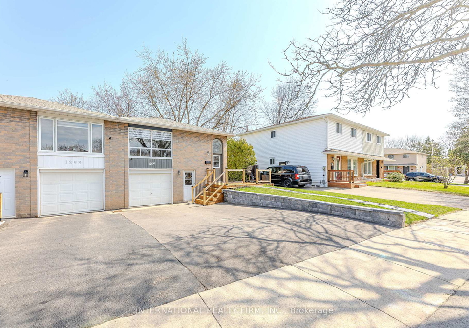 1291-consort-crescent-burlington-ontario-w13781908