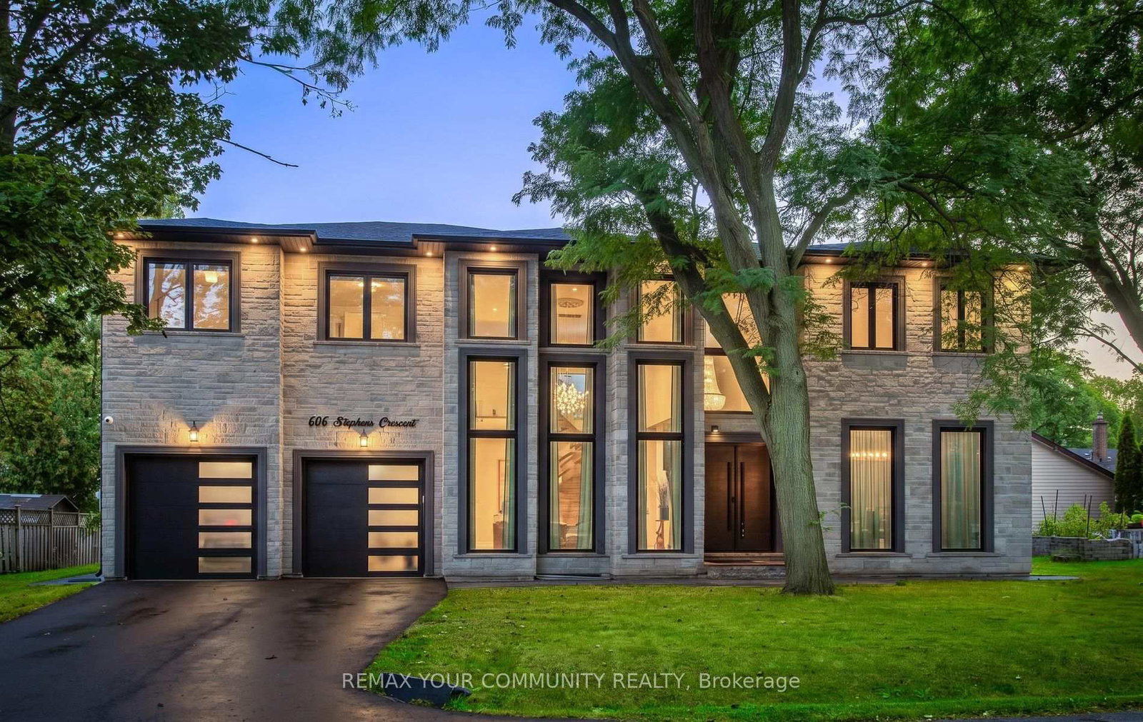606-stephens-crescent-oakville-ontario-w13782460
