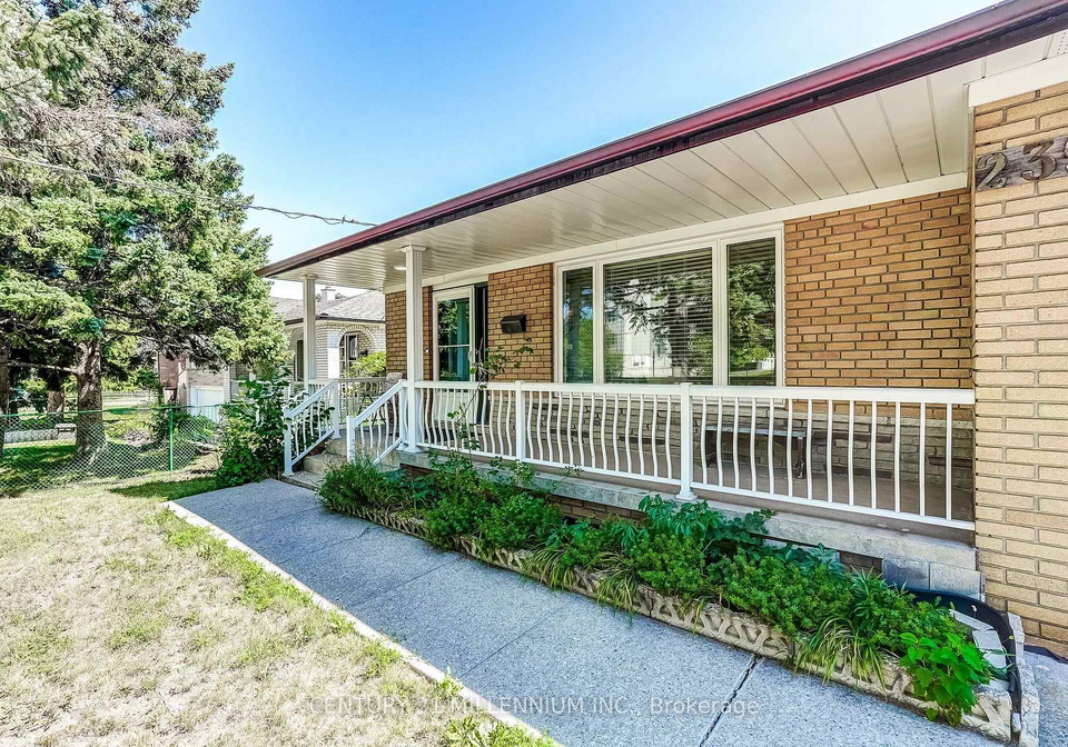 239-driftwood-avenue-toronto-york-ontario-w13782528