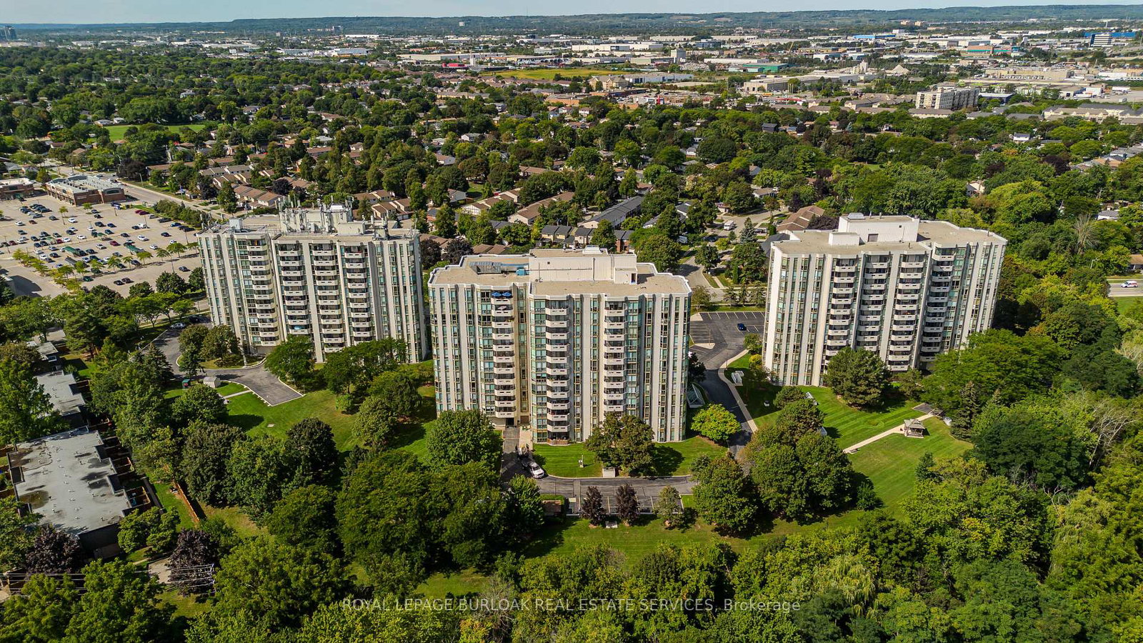 5070-pinedale-avenue-burlington-ontario-w13782612