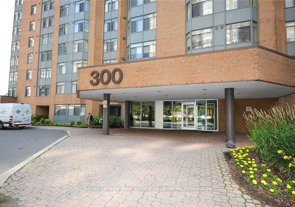 300-webb-drive-mississauga-ontario-w13782838