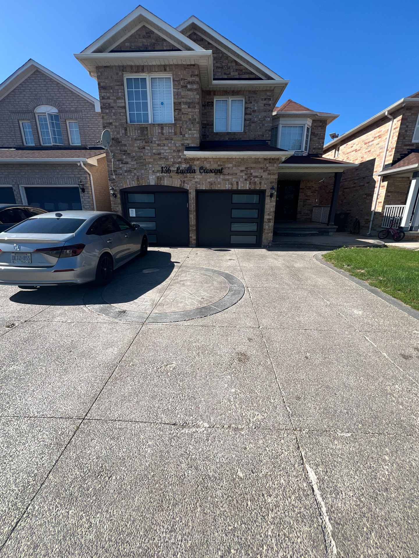 136-luella-crescent-brampton-ontario-w13782942