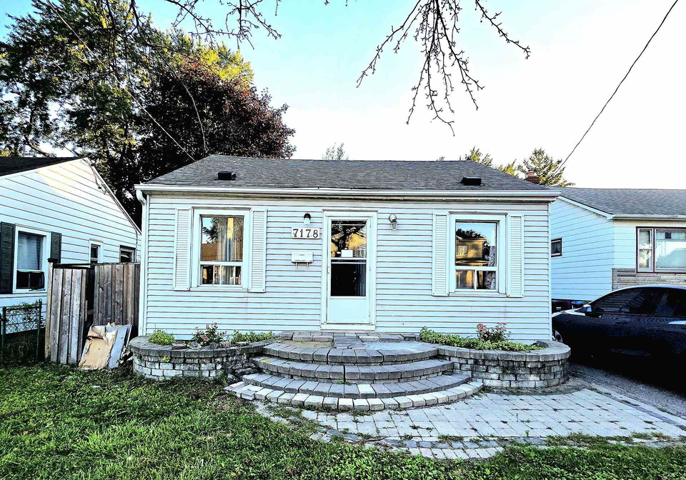 7178-lancaster-avenue-mississauga-ontario-w13782948