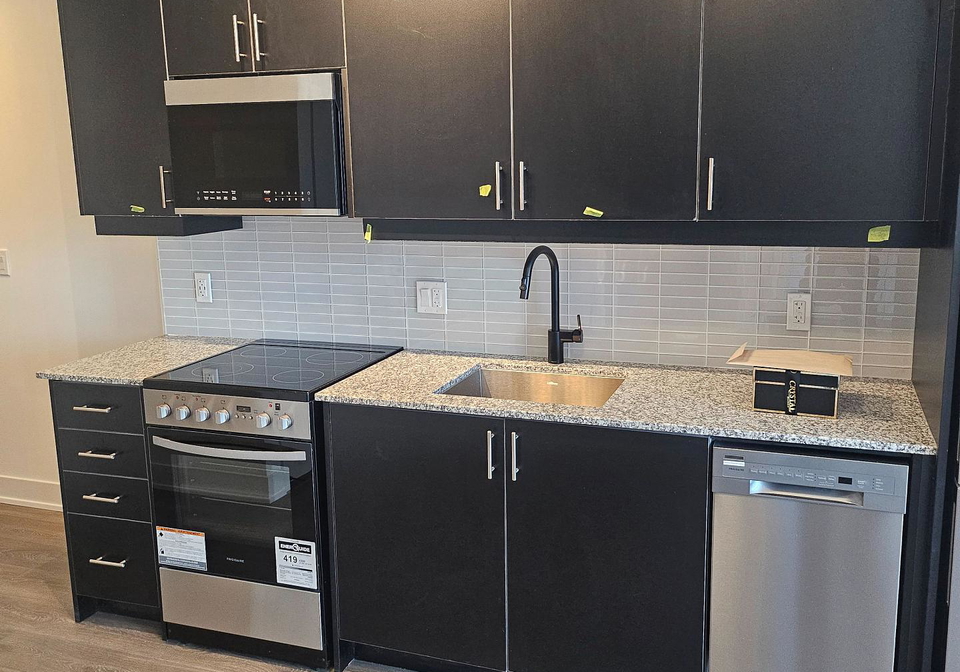 2333-khalsa-gate-oakville-ontario-w13782994