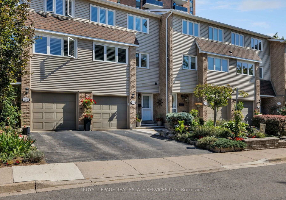 marine-drive-oakville-ontario-w13783040