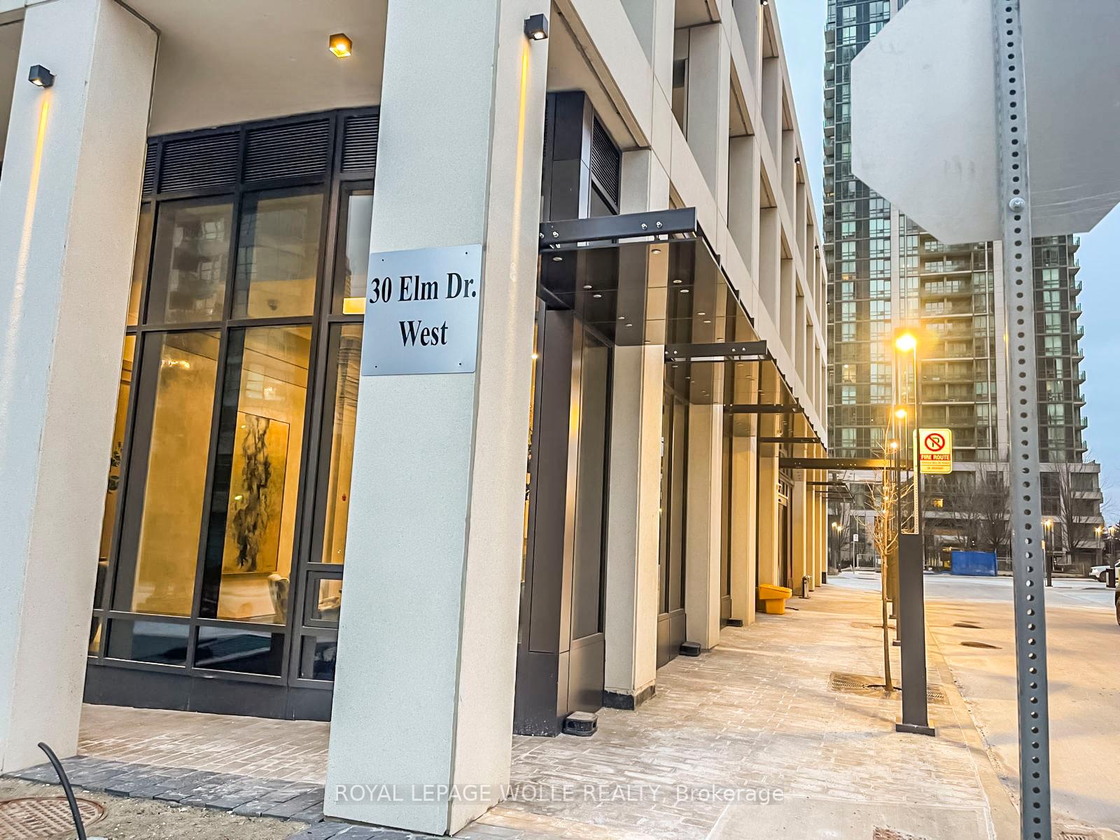 30-elm-drive-w-mississauga-ontario-w13783082