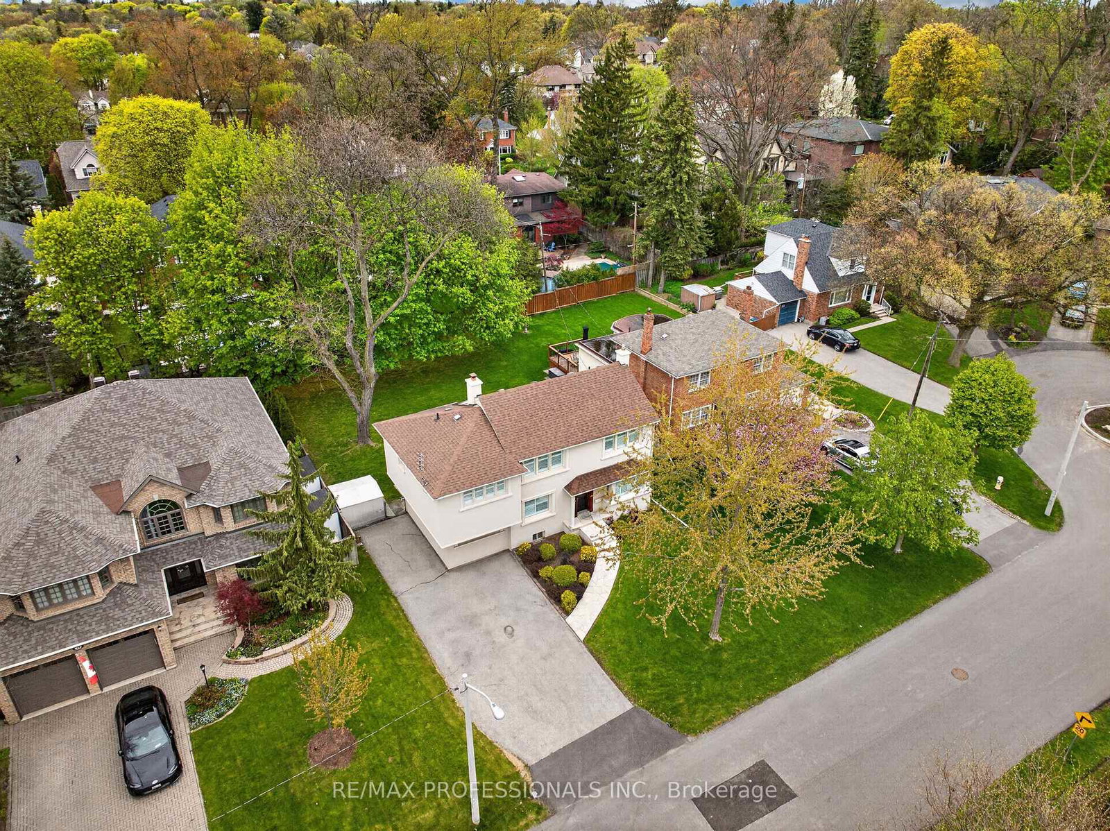 27-nottingham-drive-toronto-etobicoke-ontario-w13783096