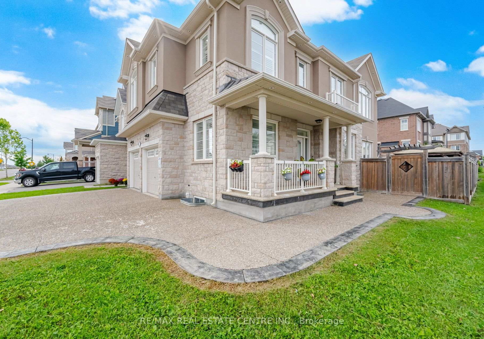 153-whitlock-avenue-milton-ontario-w13783644
