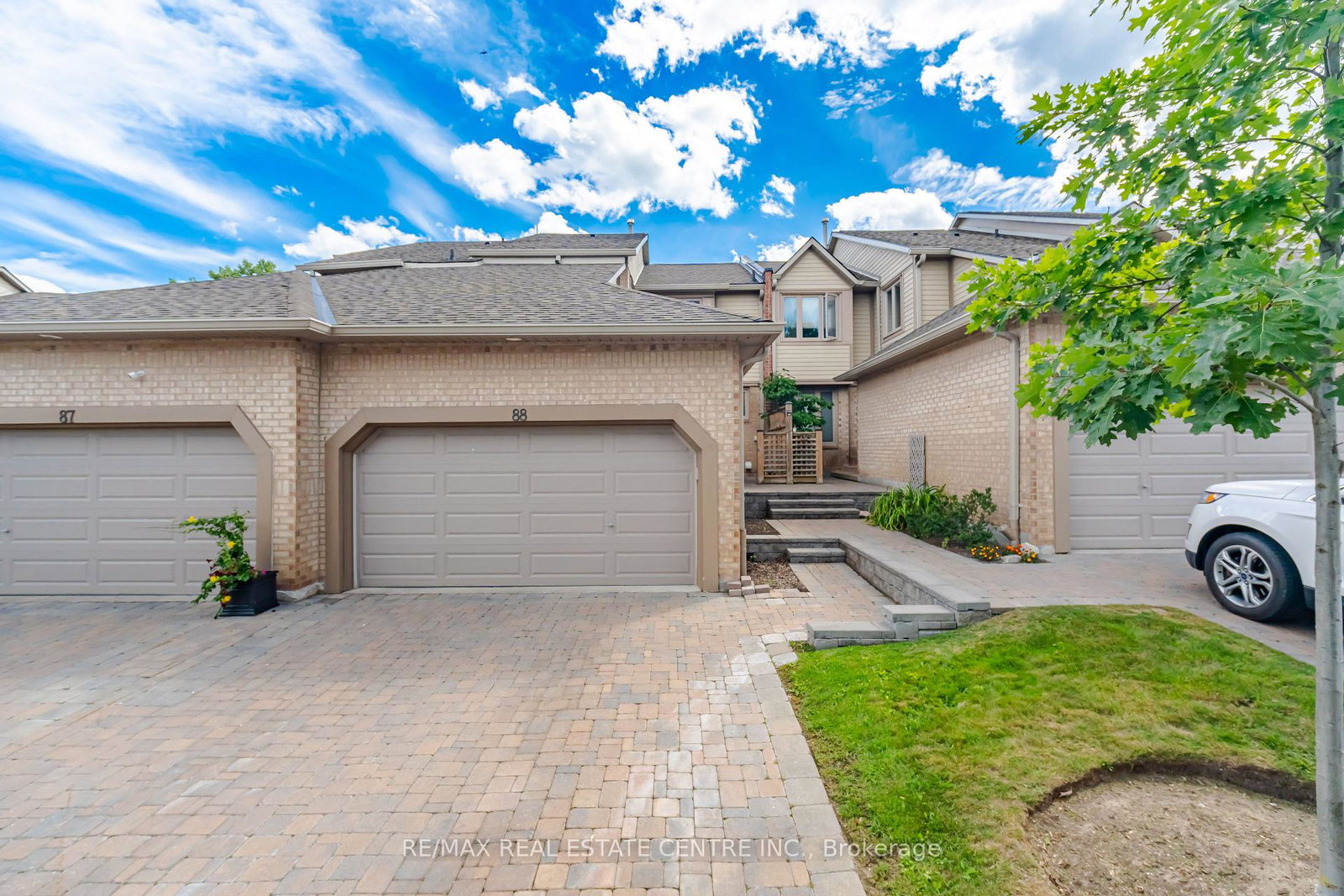 1725-the-chase-mississauga-ontario-w13783750