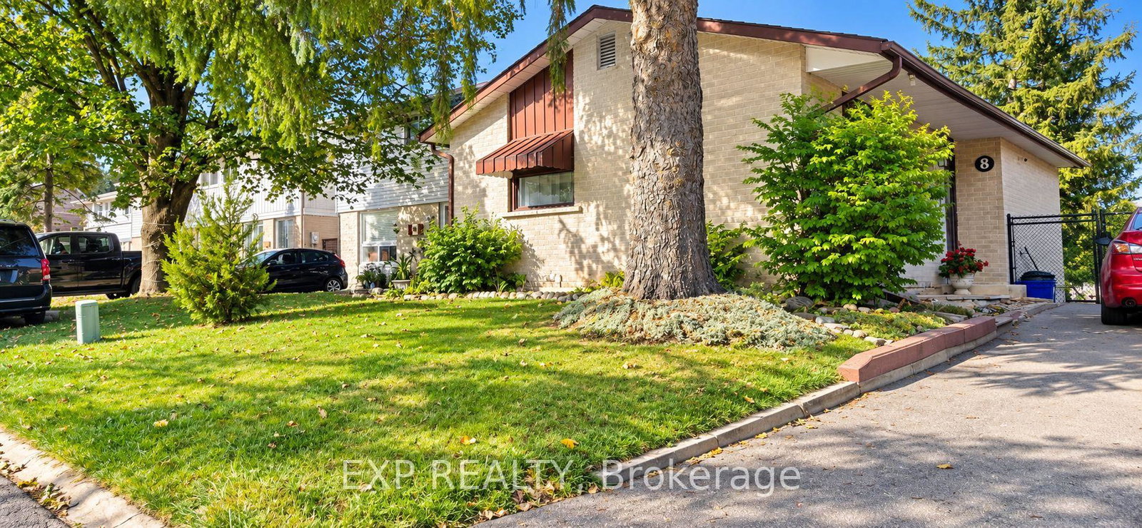 8-habitat-square-brampton-ontario-w13783794
