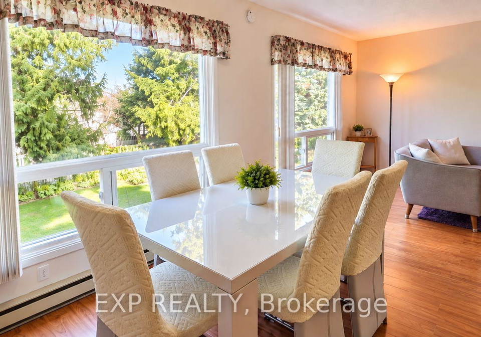 8-habitat-square-brampton-ontario-w13783794