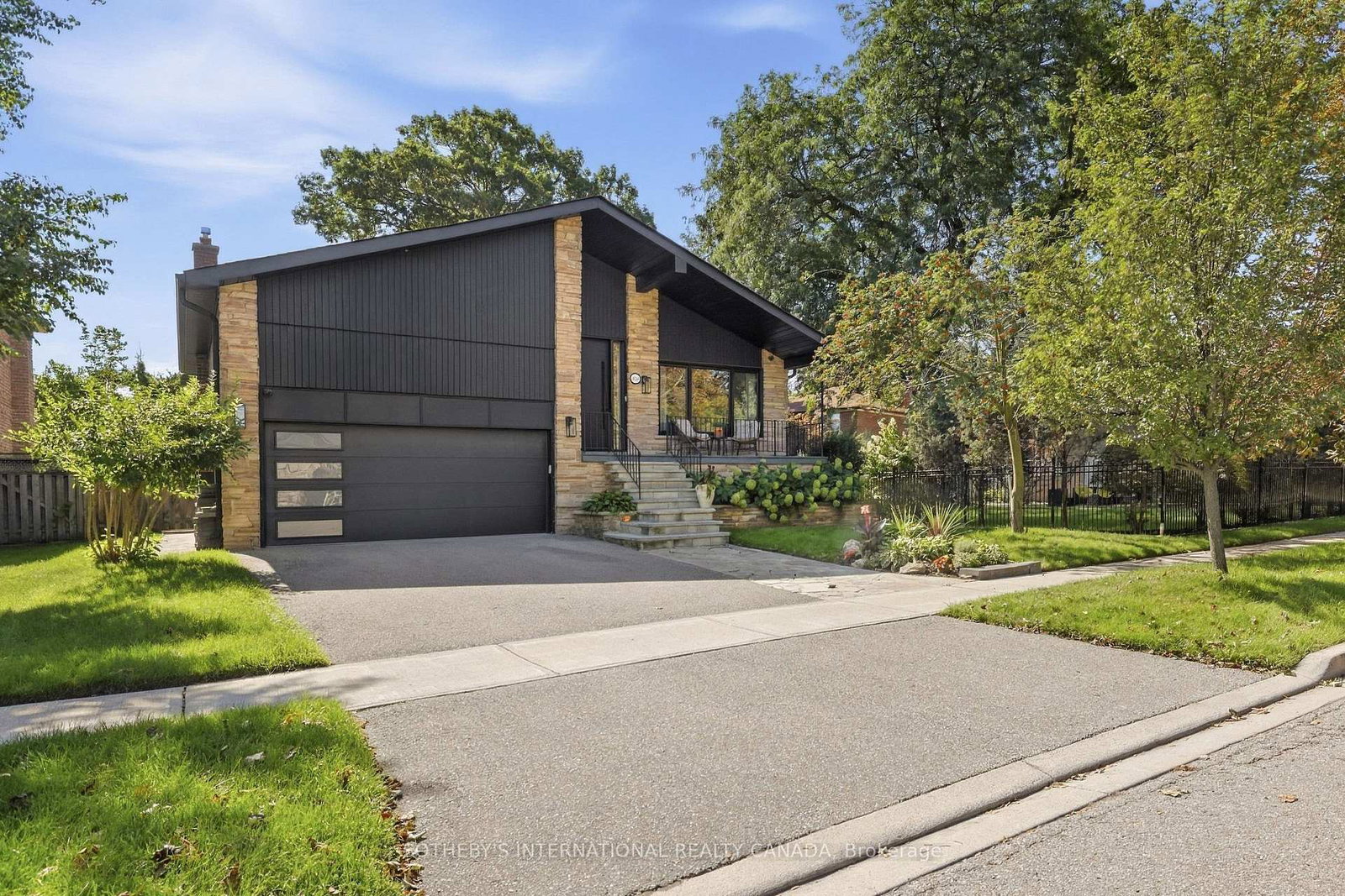 420-abington-avenue-mississauga-ontario-w13783974