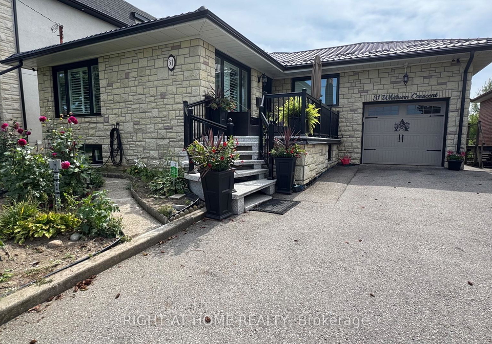 31-whitburn-crescent-toronto-york-ontario-w13784022