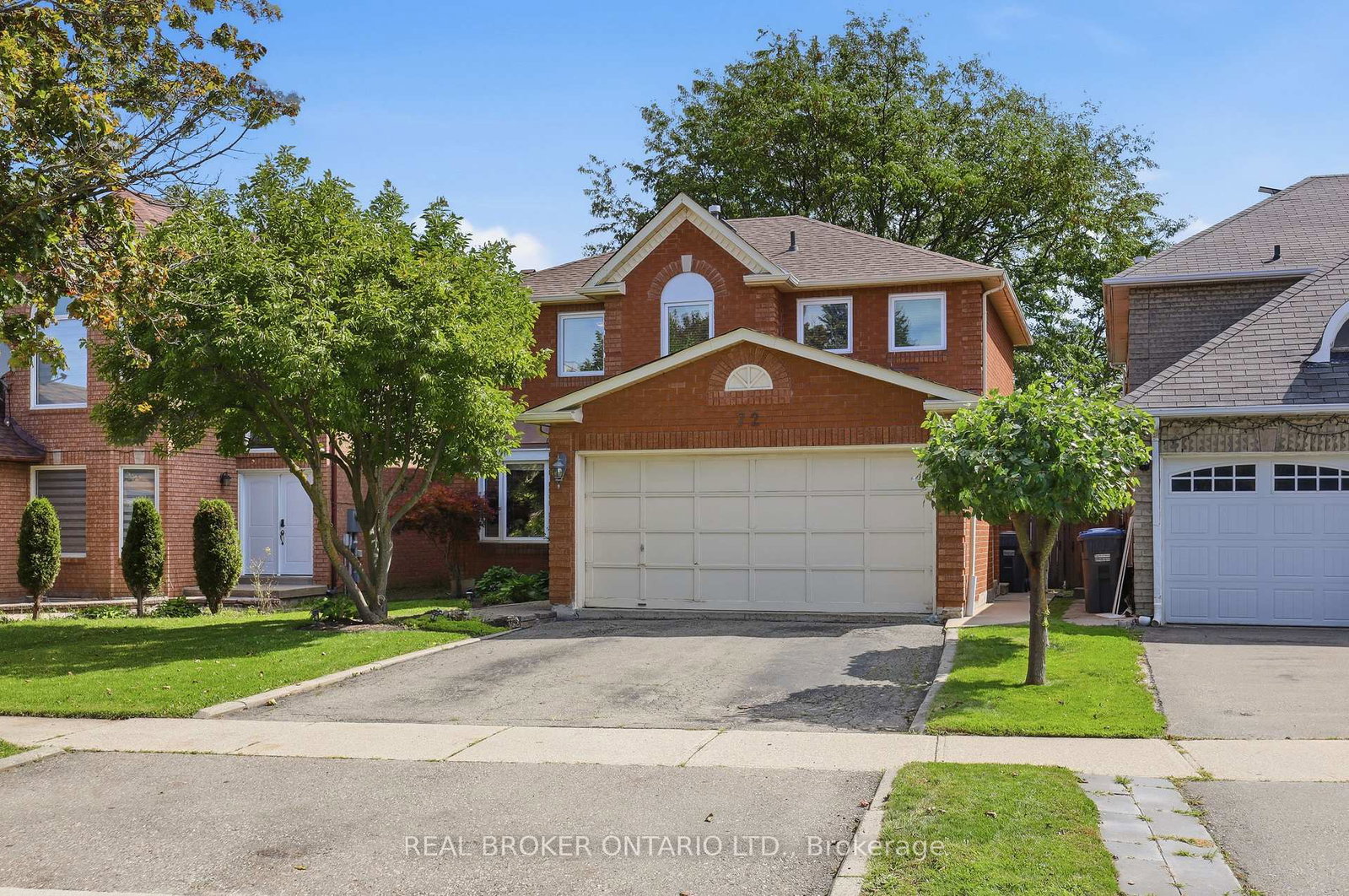 72-appleton-trail-brampton-ontario-w13784044