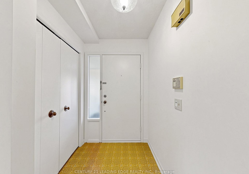 63-mansfield-street-brampton-ontario-w13784234
