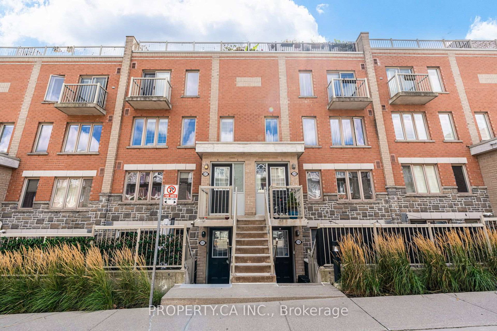 25-turntable-crescent-toronto-toronto-ontario-w13784422