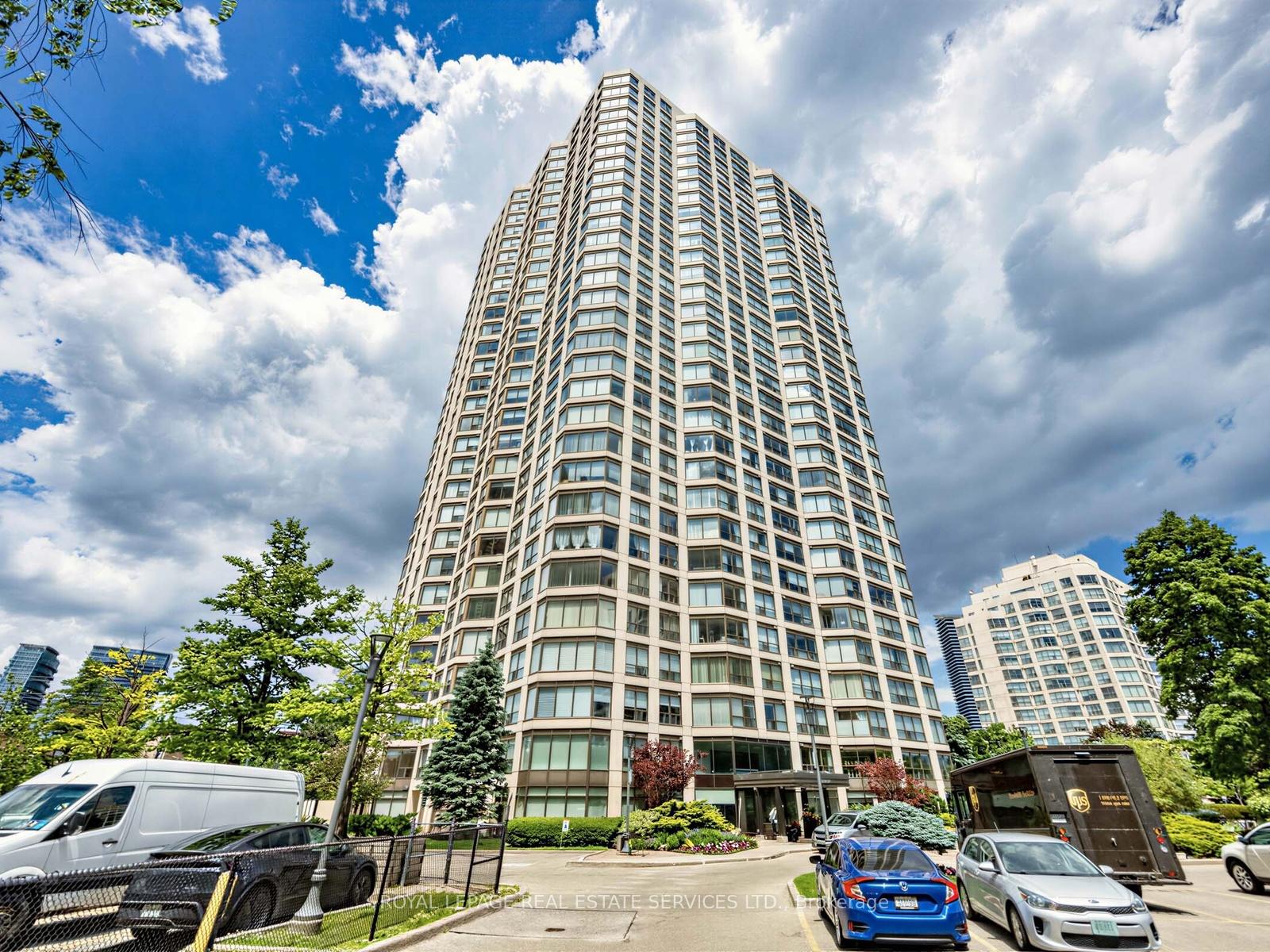 2269-lake-shore-boulevard-w-toronto-etobicoke-ontario-w13784838
