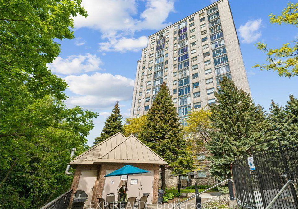 200-burnhamthorpe-road-e-mississauga-ontario-w13784888