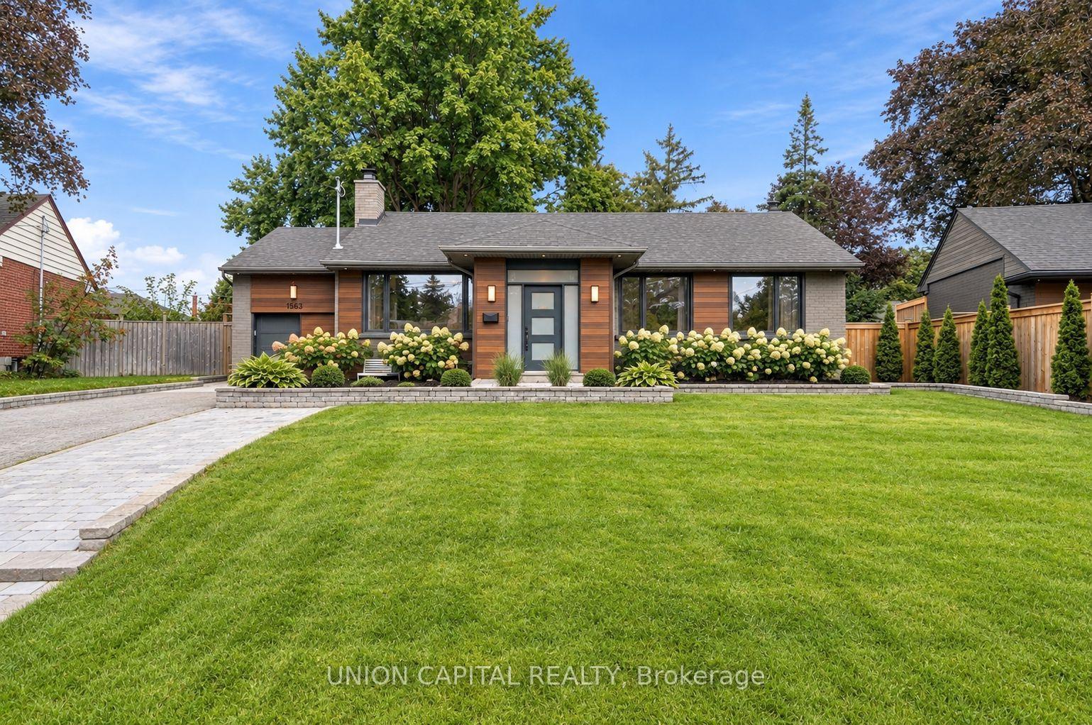 1563-skyline-drive-mississauga-ontario-w13785310