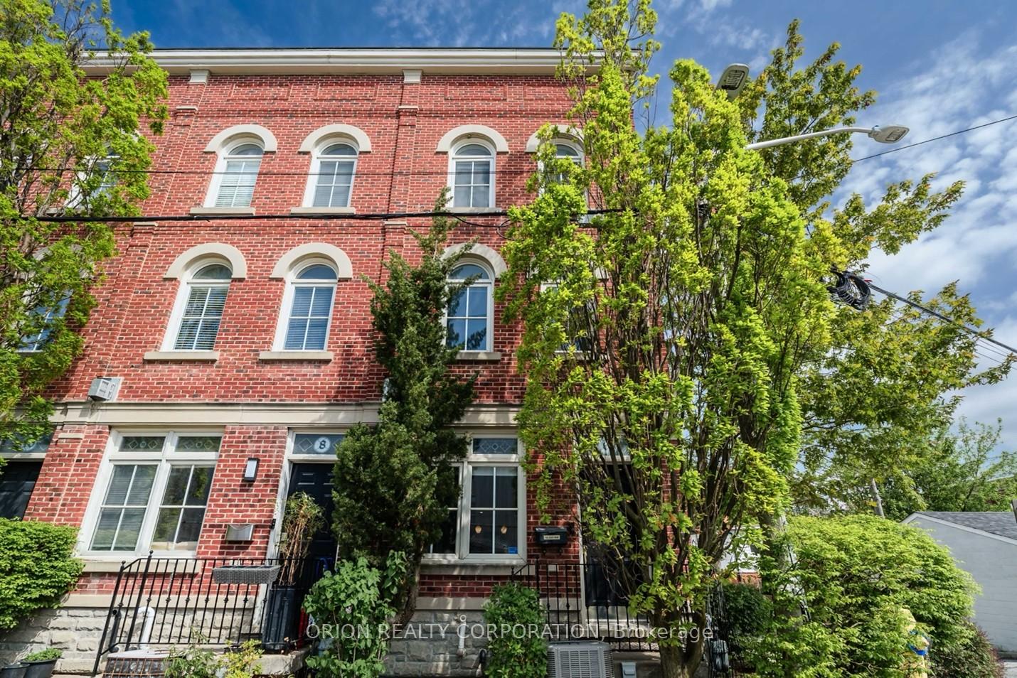 6-st-raymond-heights-toronto-toronto-ontario-w13785366