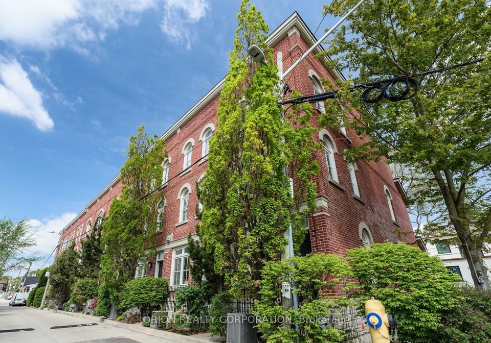 6-st-raymond-heights-toronto-toronto-ontario-w13785366
